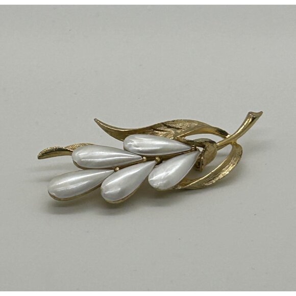 Mamselle Floral Brooch Faux Pearl Freesia Gold-Tone Leaf Finish Vintage Jewelry - Picture 10 of 10